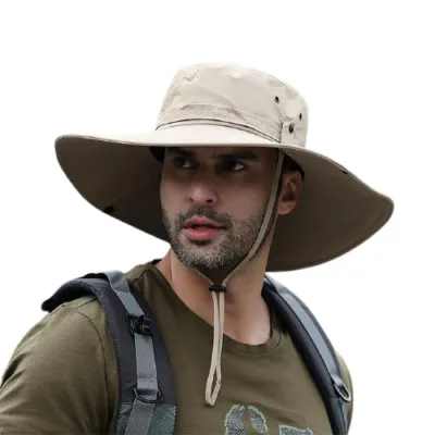 chapeau-de-brousse-homme-349 Мъжът с шапката на буш